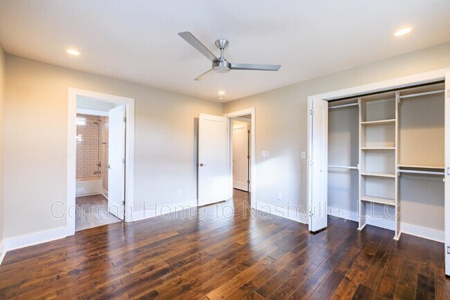 Building Photo - 1719 Pecan St