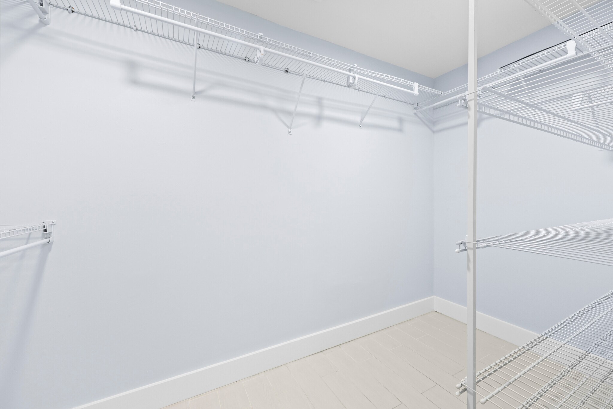 Building Photo - 3937 Arelia Dr N