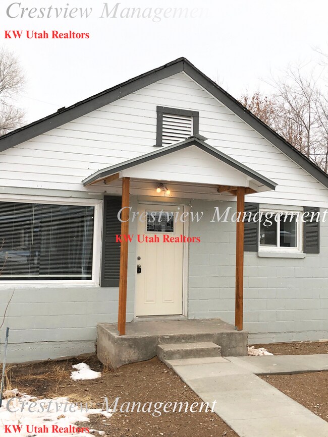Building Photo - 2029 Monroe Blvd