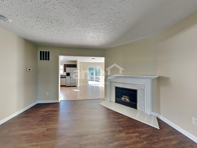 Building Photo - 2807 Presidential Dr