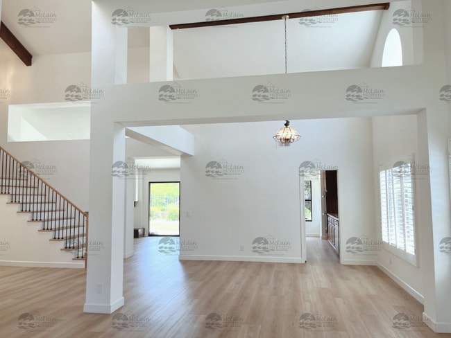 Building Photo - Shadowridge  Gorgeous 3 Bedroom Home In Desirable Neighborhood / Vista