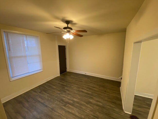 Building Photo - 547 S Redfield St