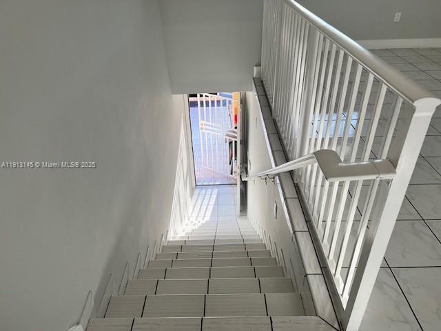 Building Photo - 3375 W 76th St