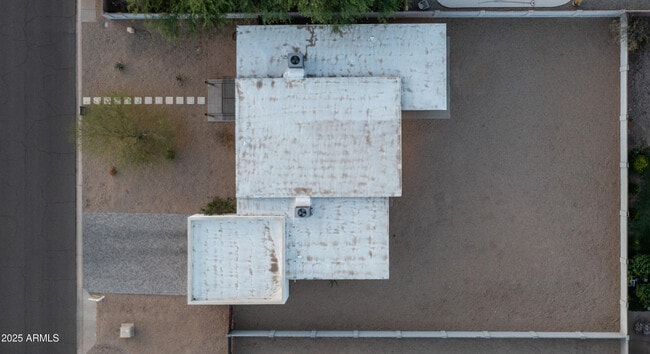 Building Photo - 14025 N 11th Pl