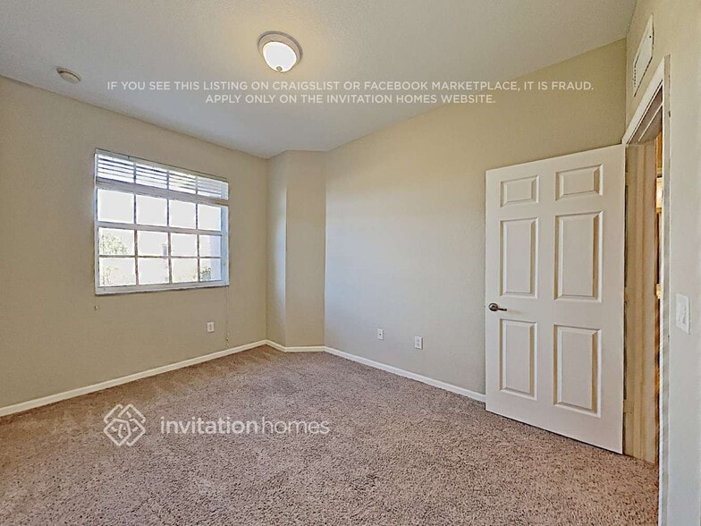 Building Photo - 247 Las Brisas Cir