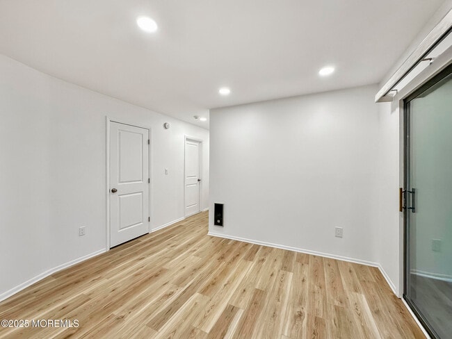 Building Photo - 161 Cross Slope Ct