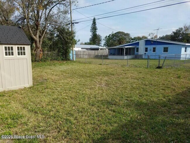 Building Photo - 2559 Locksley Rd