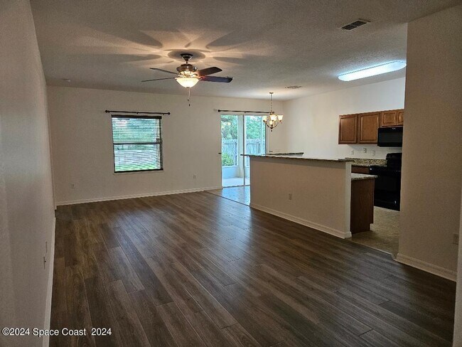 Building Photo - 3335 Burdock Ave