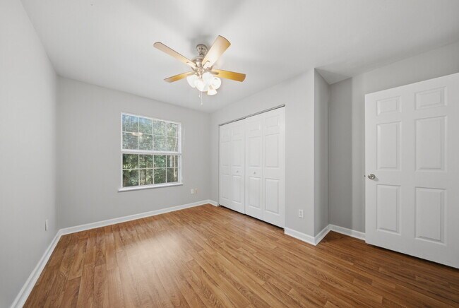 Building Photo - 3 Bedroom 2 Bathroom Single Family Home located in NW Tallahassee!