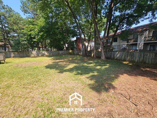 Building Photo - Stunning 3BR/2BA Home | 1,644 Sq Ft, Floor-to-Ceiling Stone Fireplace & High Ceilings