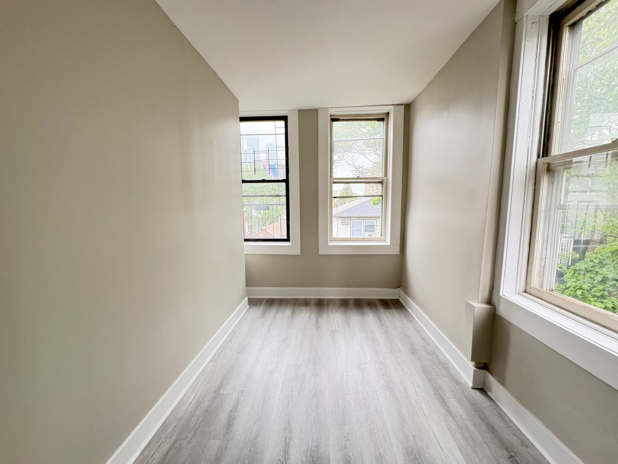 185 Beacon Ave 6 - 183 Beacon Ave