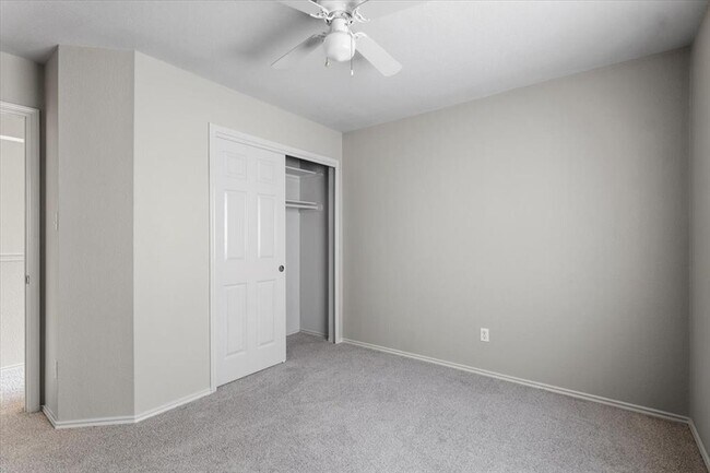 Building Photo - 10525 Hainsworth Park Dr