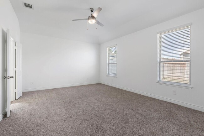 Building Photo - 1144 Purple Orchid St