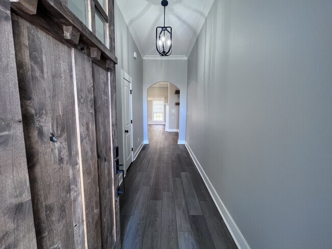 Building Photo - 8817 Stillwater Rd