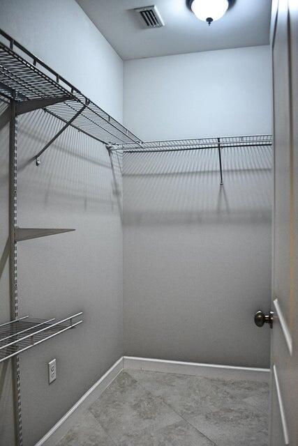 Building Photo - 416 Tropical Way