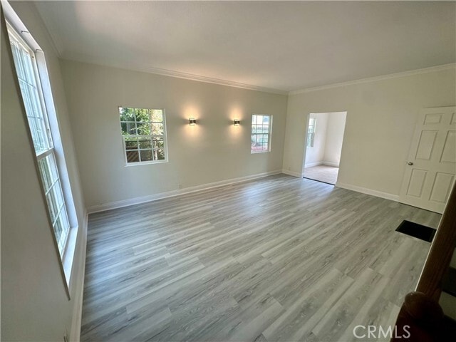 Building Photo - 1760 N Las Palmas Ave