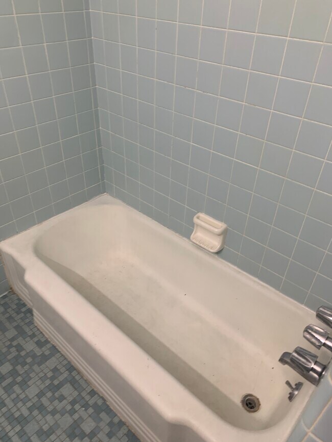 Building Photo - 506 Zetterower Rd