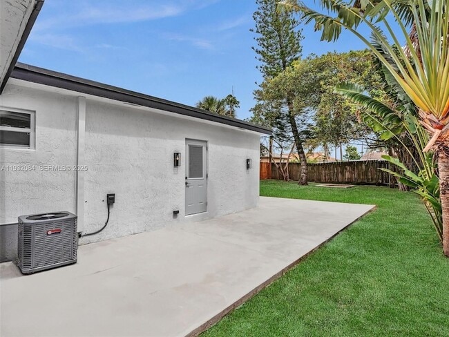 Building Photo - 107 Central Ave