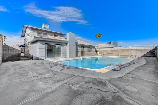 Building Photo - Newly Remodeled Pool Home w/RV Parking