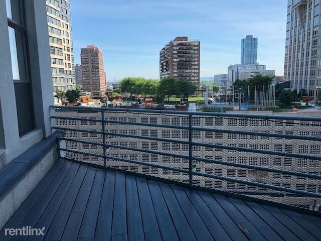 Building Photo - 2 br, 2 bath Apartment - 142 Steuben St 504