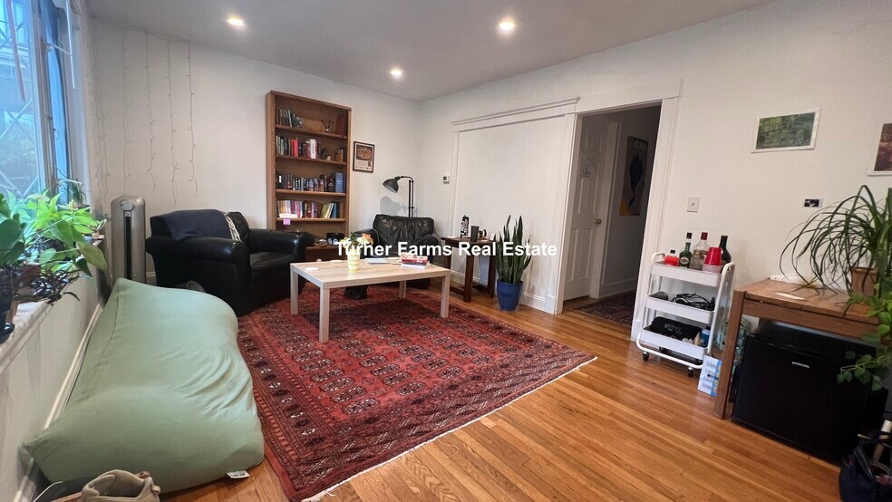Primary Photo - 24 Chetwynd Rd