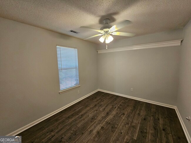 Building Photo - 701 S Fairfield Dr