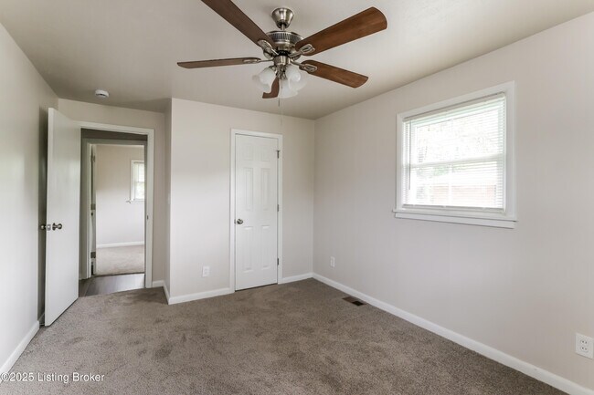 Building Photo - 5309 Pyrus Ln