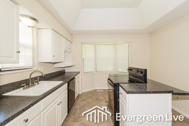 Building Photo - 9133 E 90 Terrace