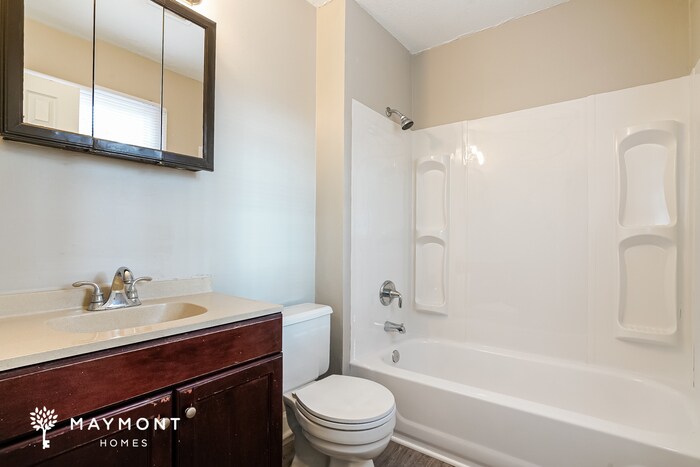 Building Photo - 513 Forest Ridge Rd