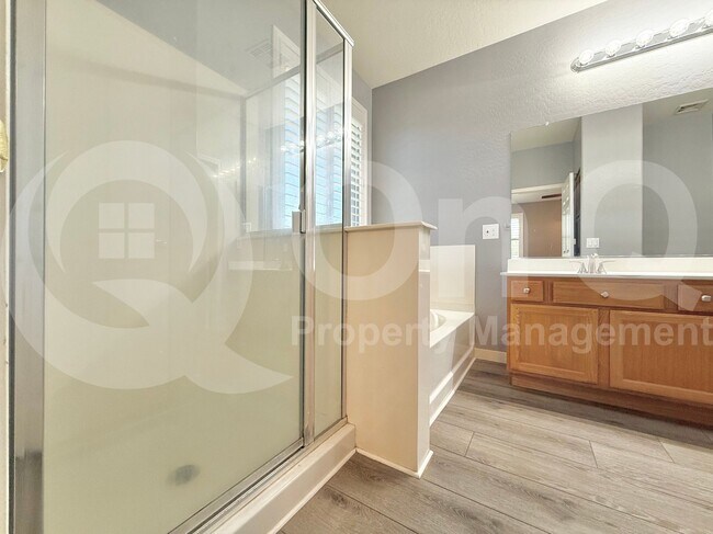 Building Photo - 3148 E Merlot St