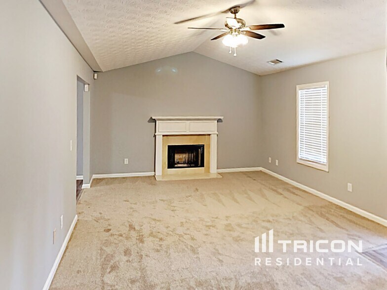 Building Photo - 140 Oak Meadows Dr
