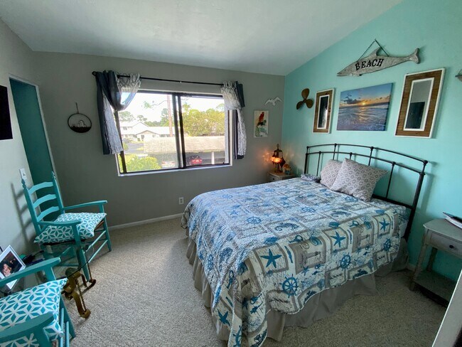 Building Photo - 251 Orange Grove Dr