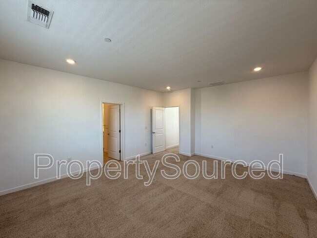 Building Photo - 754 Shearwater Rd