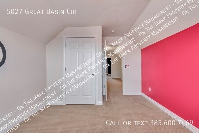 Building Photo - 5027 Great Basin Cir