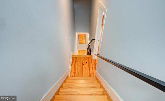 Building Photo - 1509 Dorrance St