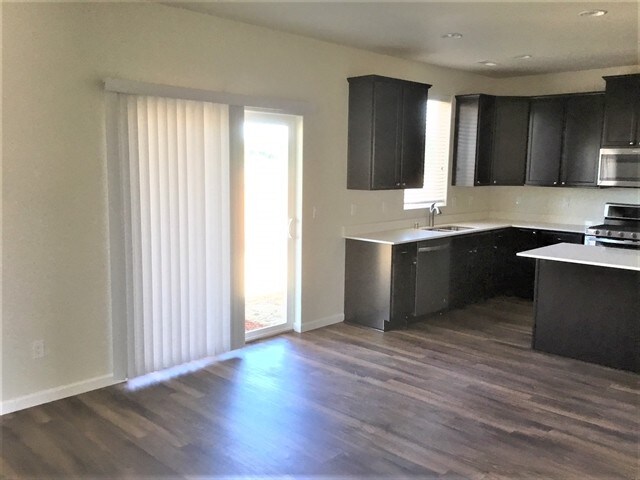 Building Photo - 9128 NE 167th Ct