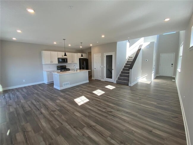 Building Photo - 206 Jean Avenue