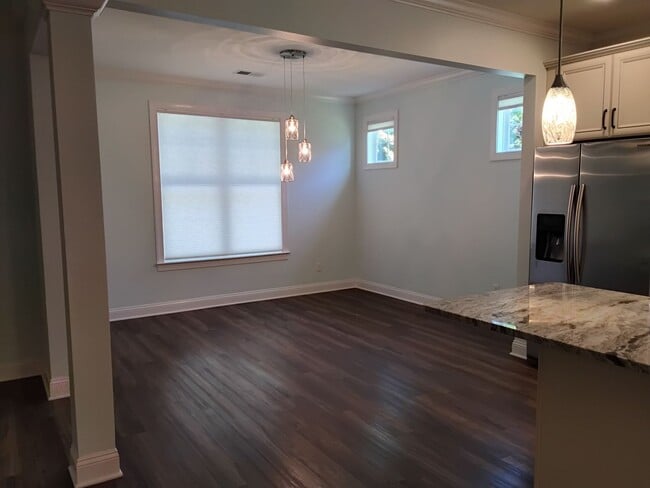 Building Photo - 4 Bedroom home in Beaufort