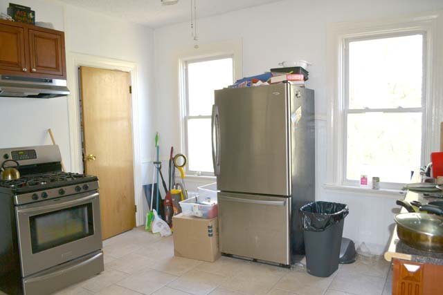 Building Photo - 209 4th St