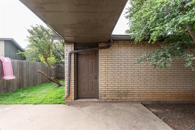 Building Photo - 4925 Greenslope Dr