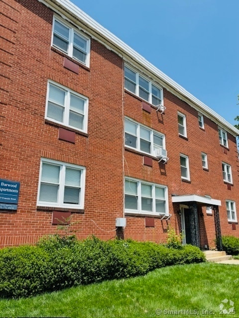 Building Photo - 157 Fountain St