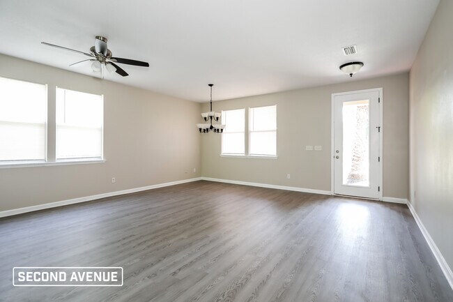 Building Photo - 2998 Bent Bow Ln