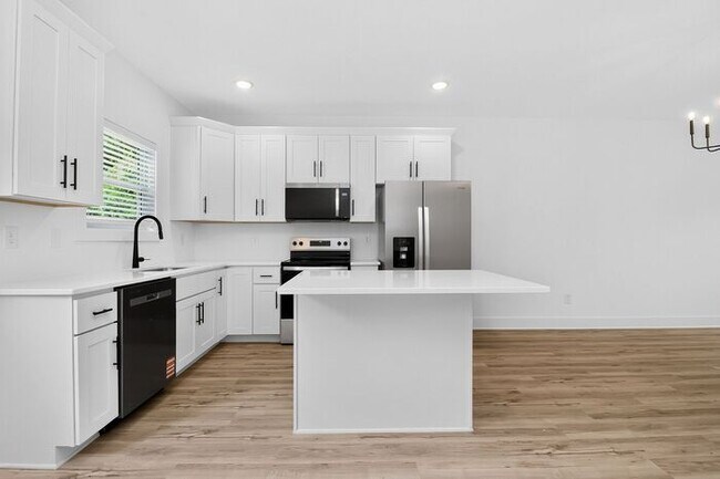 Building Photo - Brand New 3BD/2.5BA Single Family Home in the Heart of Monroe, NC!