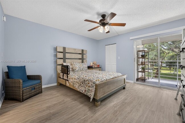 Building Photo - 2404 Antigua Cir