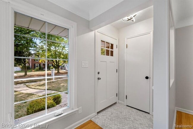 Building Photo - 2614 Essex St