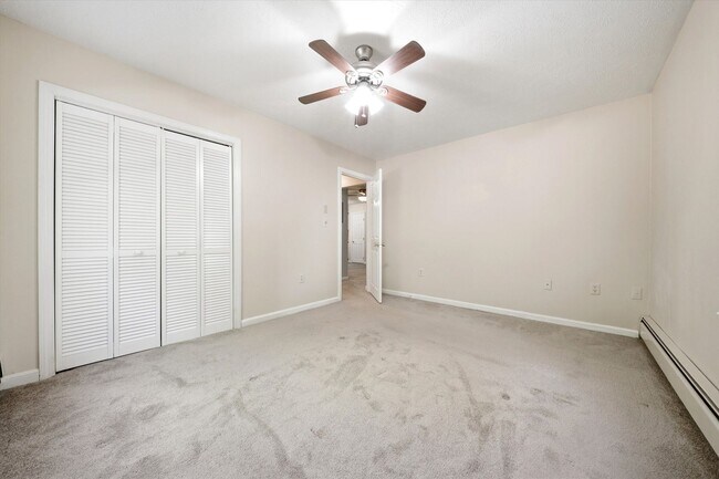 Building Photo - 1799 Bodwell Rd