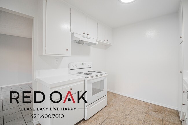 Building Photo - 9254 Palm St