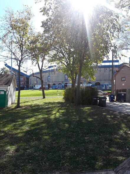 Awesome view from back yard - 1021 Illinois St