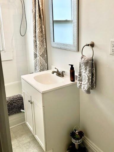 Building Photo - 2205 Mayflower Dr