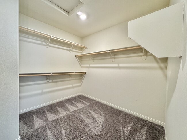 Building Photo - 9227 S Park St